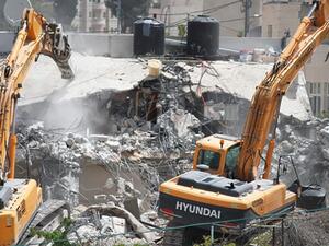 الاحتلال يواصل استهدافه لمنازل الفلسطينيين