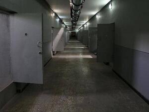 طهران أفرجت عن نحو مائة الف سجين بصورة مؤقتة