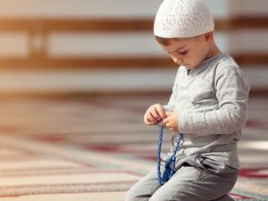 الابتعاد عن تناول الأكلات التي تحتوي على الأملاح والتوابل الكثيرة