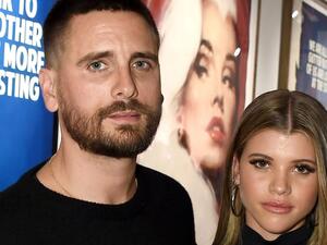 صوفيا ريتشي وسكوت ديسك