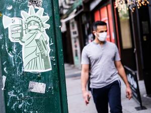 New York Governor Andrew Cuomo signed an executive order extending the current May 15 deadline as part of the "NY ON PAUSE" order. Jeenah Moon/Getty Images/AFP