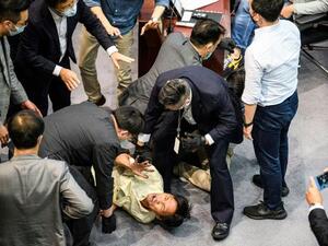 Hong Kong's political crisis returned to centre stage (AFP)