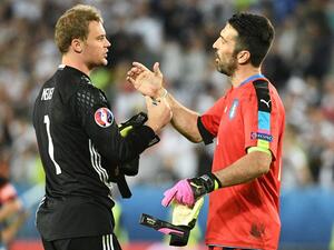 Neuer and Buffon (Photo: AFP)