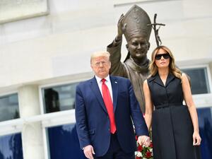 US President Donald Trump and First Lady Melania Trump visit the Saint John Paul II National Shrine, to lay a ceremonial wreath and observe a moment of remembrance under the Statue of Saint John Paul II on June 2, 2020 in Washington,DC. Brendan Smialowski / AFP