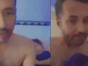 الكويتي مصعب الفيلكاوي بالسرير برفقة فتاة غريبة..فيديو فاضح!