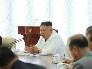 اجتماع المكتب السياسي للحزب الحاكم بحضور زعيم كوريا الشمالية