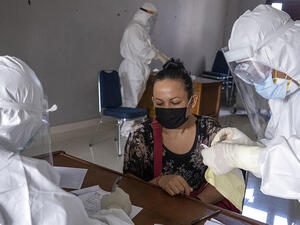 تحتل البرازيل حاليا المرتبة الثانية عالميا بعد الولايات المتحدة من حيث عدد الإصابات