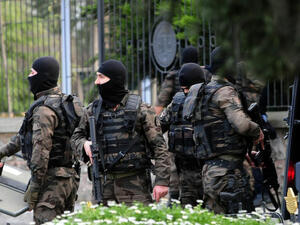 يتهم الرئيس رجب طيب أردوغان أنصار غولن منذ سنوات بإقامة "دولة موازية"