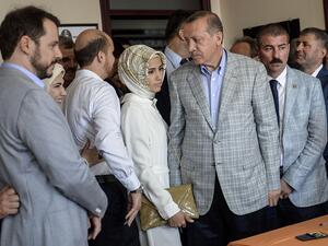 توعد الرئيس التركي، اليوم الأربعاء بتشديد سيطرة الحكومة على وسائل التواصل الاجتماعي 