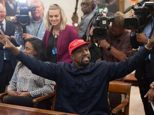 anye West, the entertainment mogul who urges listeners in one song to "reach for the stars, so if you fall, you land on a cloud," announced SJuly 4, 2020, he is challenging Donald Trump for the US presidency in 2020. SAUL LOEB / AFP