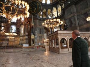 أردوغان يتفقد ايا صوفيا 