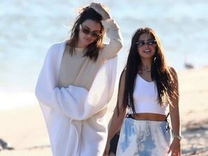 Kendall Jenner, Kourtney Kardashian (Twitter)