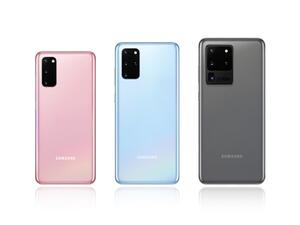 يوم الصداقة العالمي: تواصل مع أصدقائك على نحو مستمر باستخدام مجموعة هواتف Galaxy S20 المبتكرة
