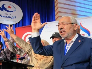 "النهضة" دعت رئيس الدولة إلى "تحمل مسؤوليته كاملة