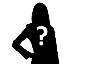 ممثلة مصرية تقتل زوجها عن طريق الطعن بزجاجة مكسورة!
