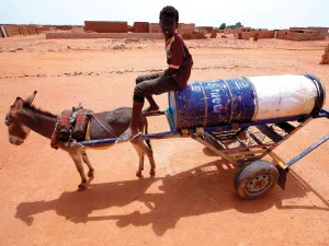 توقع أربع حركات متمردة رسميا، الاثنين، في جوبا، اتفاق سلام مع الحكومة السودانية 