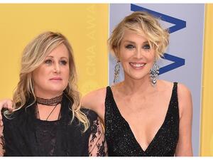 شارون ستون وشقيقتها كيلي 