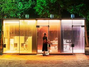 Shigeru Ban designs public toilets with colorful glass walls in Tokyo (Twitter)