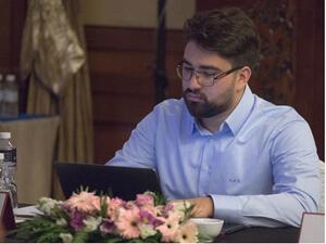 خريج جورجتاون يطبق ماتعلمه بمؤسسة قطر في مشروع الأمم المتحدة للبيانات الإنسانية لوباء كوفيد-19  
