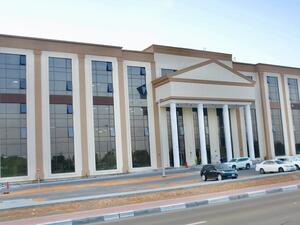جامعة أبوظبي تقدم منحاً دراسية للطلبة المتفوقين في مدينة العين