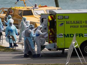 تتصدر الولايات المتحدة قائمة الدول الأكثر تضررا في العالم جراء تفشي الوباء