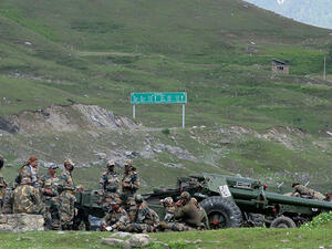 الجانب الهندي سيسعى إلى انسحاب القوات الصينية من منطقة البحيرة الجبلية العالية بانجونج تسو