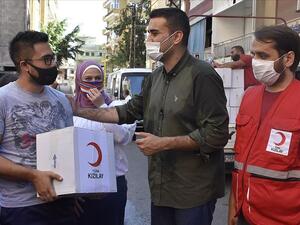 'I Love Lebanon So Much!' Turkish Chef Burak Özdemir Flies to Beirut to Personally Provide Support in Streets (Video)