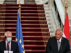 Josep Borrell (L), EU High Representative for Foreign Affairs and Security Policy, while mask-clad (COVID-19 coronavirus precaution) gives a press conference with Egypt's Foreign Minister Sameh Shoukry (R) in the capital Cairo on September 3, 2020. Mohamed el-Shahed / AFP