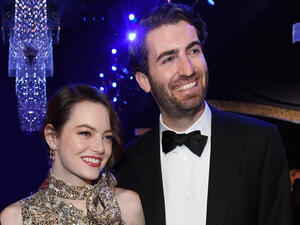 إيما ستون وخطيبها ديف