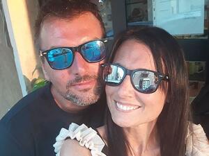 Paola Agnelli and Michele D'Alpaos met from their balconies during lockdown in Verona, Italy. (Instagram)