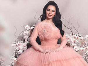 At Karazon's wedding, her mother cried happy tears 