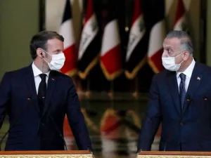  رئيس الوزراء العراقي مصطفى الكاظمي، والرئيس الفرنسي إيمانويل ماكرون