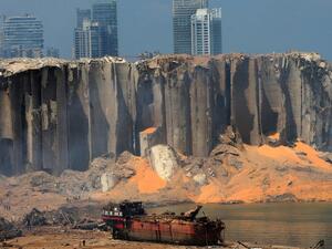 مرفأ بيروت بعد الإنفجار الهائل / أرشيفية
