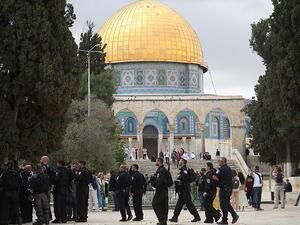 مستوطنون يقتحمون ساحات المسجد الأقصى/ أرشيفية