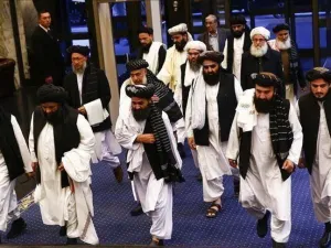 تنعقد محادثات السلام الأفغانية، في أعقاب اتفاق على انسحاب القوات الأمريكية من أفغانستان