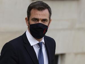 In this file photo taken on October 7, 2020 French Health Minister Olivier Veran leaves the Elysee presidential Palace in Paris after attending the weekly cabinet meeting. French police searched the home of Health Minister Olivier Veran on October 15, 2020 as part of an inquiry into the government's handling of the coronavirus crisis, his office said. Veran is one of several current or former ministers being probed over their response to the pandemic following complaints by victims of Covid-19 that they wer