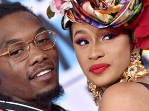 كاردي بي وأوفست