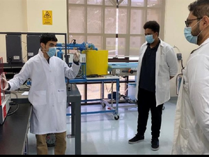 انطلاق الدراسة العملية في جامعة أبوظبي في المختبرات والاستوديوهات مع الالتزام بالتدابير الوقائية وتقديم فحص كوفيد-19 للطلبة