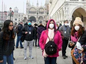 لكي يتراجع تأثير الفيروس وسط البشرية، يجب أن تصل مناعة القطيع إلى ما يفوق 60%”.