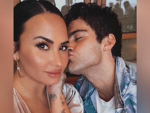 The 'OK Not To Be OK' hitmaker also reportedly believes she "made a mistake" when it came to accepting Max's proposal.