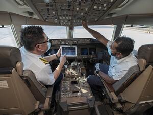 الاتحاد للطيران أول شركة طيران في الإمارات تستخدم السجلات الفنية الإلكترونية (غير الورقية)