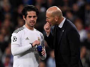 The playmaker has been left displeased with the lack of game time he has been given in recent times and has attacked his club boss (Photo: AFP)