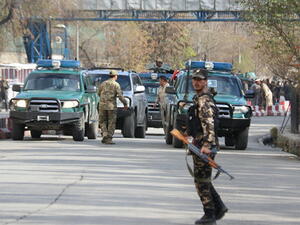  تدافع الآلاف، للحصول على تأشيرات دخول إلى باكستان