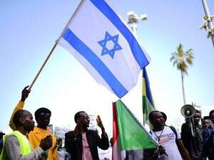 شارك في لقاء المبادرة عدد من الفاعليات الشعبية المؤيدة للتطبيع مع اسرائيل