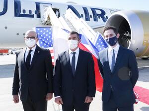 الطرفين سيطبقان نظام التأشيرة الإلكترونية في الأول من ديسمبر على مواطنيهما للسفر بحرية بين البلدين