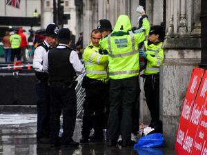 الشرطة البريطانية تحقق مع أطفال لصلتهم باليمين المتطرف