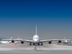 طيران الإمارات تعيد إلى الخدمة مزيداً من طائراتها A380 العملاقة