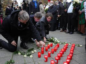 Austria is mourning four civilians shot dead by a 20-year-old Islamic State sympathiser who attacked a popular nightlife area in the heart of Vienna on November 2, 2020, on the last night before a second coronavirus shutdown.  Omer Messinger / AFP Austria is mourning four civilians shot dead by a 20-year-old Islamic State sympathiser who attacked a popular nightlife area in the heart of Vienna on November 2, 2020, on the last night before a second coronavirus shutdown.  Omer Messinger / AFP