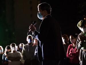 Venezuelan opposition leader Juan Guaido addresses supporters during a rally in the Terrazas del Avila neighborhood, in Caracas, Venezuela, on November 12, 2020, amid the Covid-19 pandemic. Cristian Hernandez / AFP