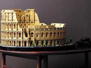 The LEGO Colosseum is over 9000 (pieces)! (Twitter)